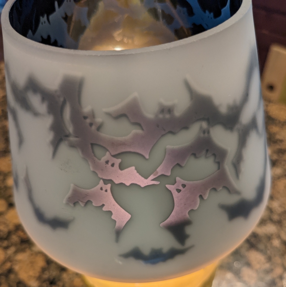 Yankee Candle Mini Lamp Shade Halloween BATS Lampshade Frosted Topper Glass